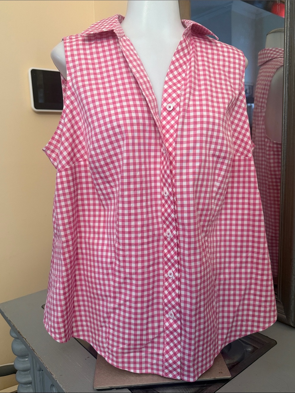 Talbots 14W Petite Pink Gingham Sleeveless Button Down Non Iron Sleeveless Top